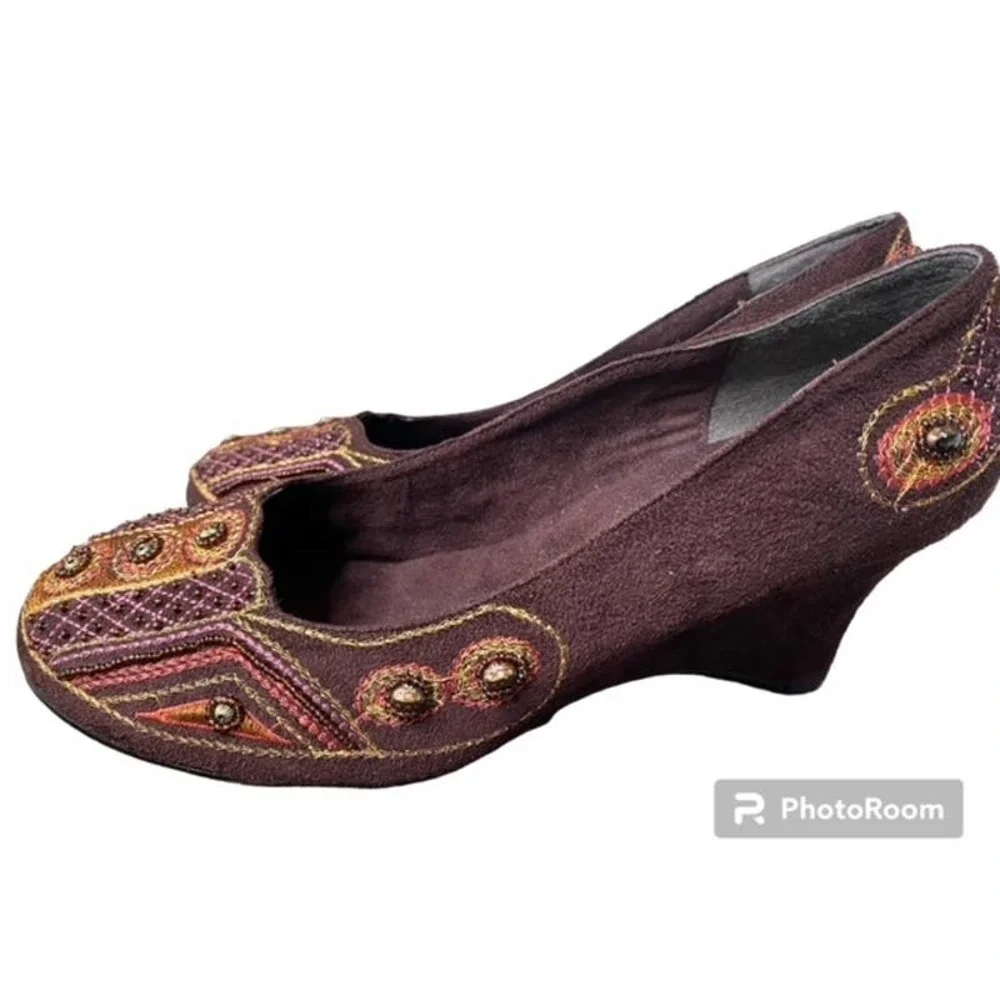 Nomad Dark Brown Suede Wedges‎ with Embroidery